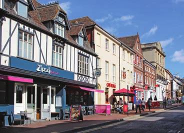 Further afield Maidstone is one of the best retail centres in the south east with Fremlin Walk, The Mall Shopping Centre, Royal Star Arcade, Market Buildings and Week Street