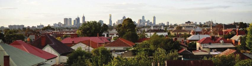 Real Estate Market Facts A QUARTERLY REVIEW OF MAJOR PROPERTY MARKETS IN AUSTRALIA JUNE QUARTER 2013 Growth Continues But Is Uneven The June quarter recorded an increase in median prices for the
