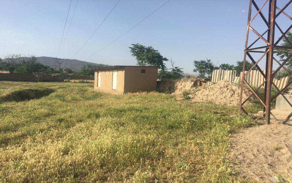 Asset No 2 Residential house located in Khuroson District, of Hiloli Mehnat (Rossvet) village. 1. The total area of the land plot is 800 m² tel: 933-72-75-67 2.