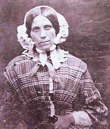 Anne Dunne 1831 Anne Dunne was transported for seven years. Her crime was stealing Irish linen. She had one previous conviction.