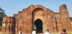 Ashort tour to Malda city was conducted to study and document a Report on