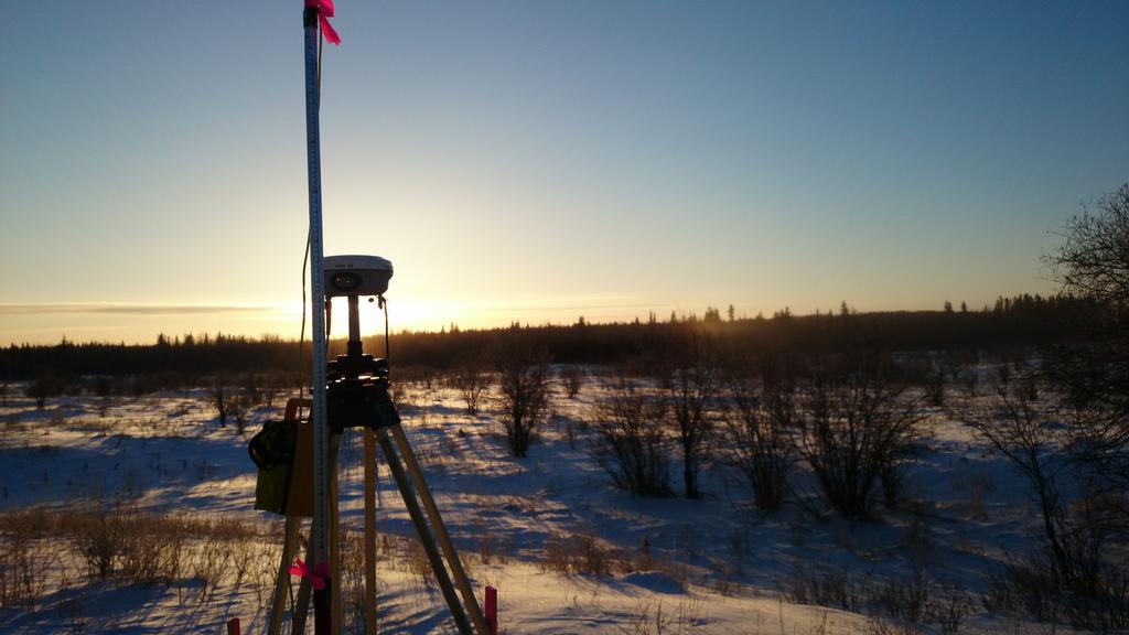 , The Association of Canada Lands Surveyors (ACLS) is the national licensing body for professionals surveying in the three Canadian Territories in the Federal Parks, on Aboriginal Reserves, on and