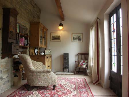 Cottage Annexe: Detached stone built cottage annexe, for additional family use, comfortable and self