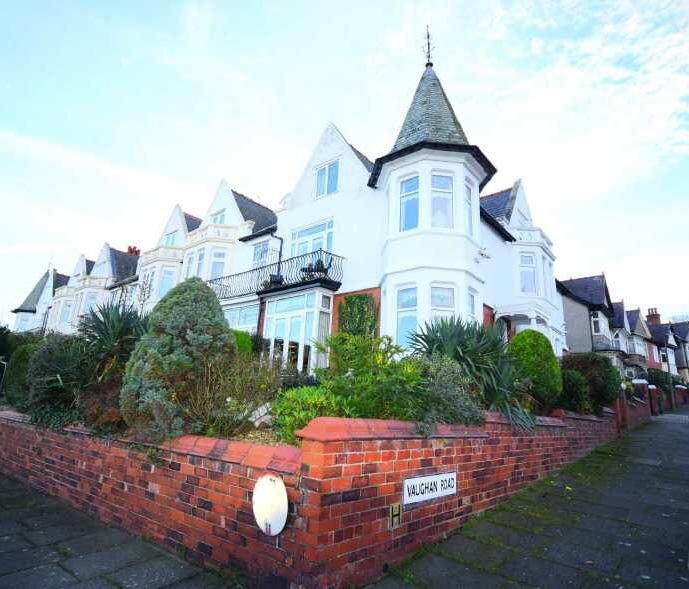 96 Vaughan Road Wallasey CH45 1LP 385,000 Four Bedroom House Three Reception Rooms Stunning Interior Breathtaking Views
