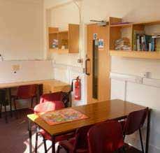We only occupy a limited number of single and twin basic rooms. Notting Hill Residence is on Ladbroke Road, only 5 minutes walk from the College.
