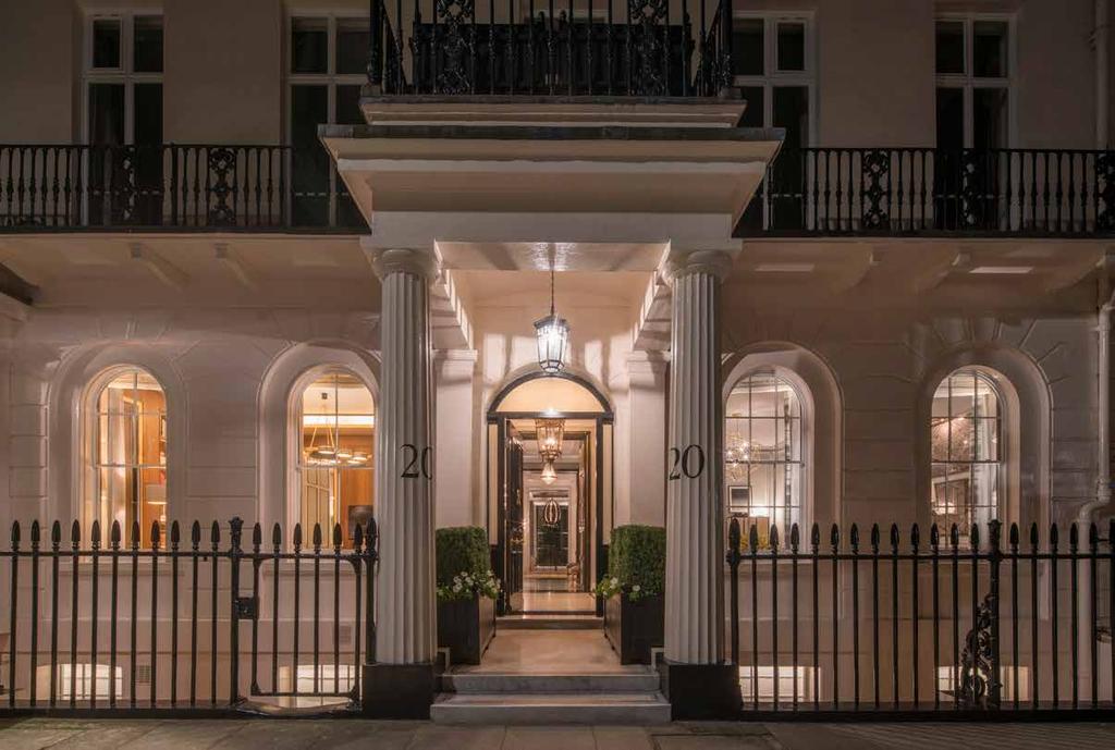 An exceptional double fronted duplex apartment which is approached via a private entrance, presents a purchaser with the rare opportunity to buy one of the finest and most exquisitely designed