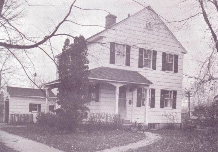 Dewey & Marion Johnson were living there by 1935 & may have been the original owners.