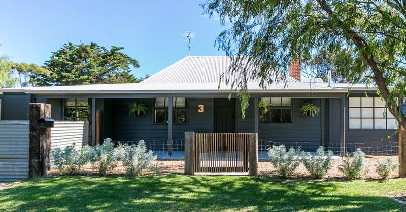 3 GOODE STREET, GOOLWA, SA 5214 A Perfect blend of Past and Present *UNDER CONTRACT* This wonderful property is available to view registered appointment only which can be arranged at anytime.
