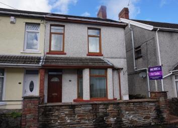 We have to offer this bay fronted three bedroom end of terrace property, located in a Cul-de-Sac on the outskirts of Gorseinon town centre