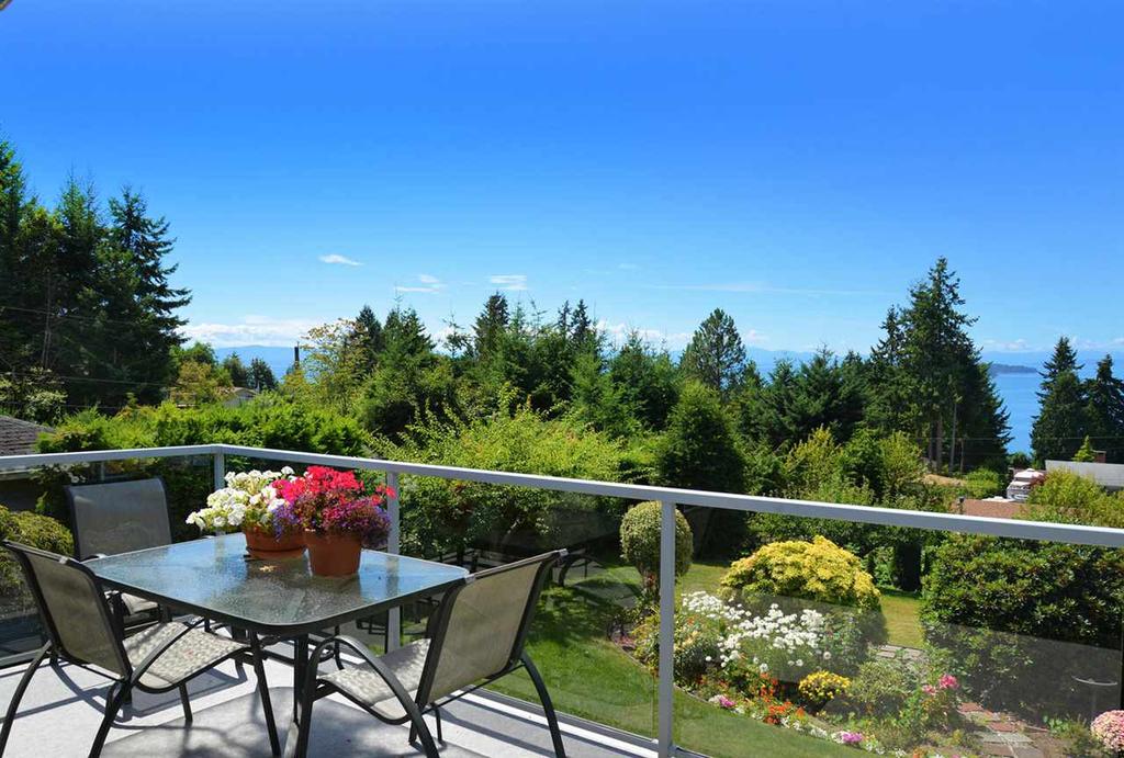 R9 CHARTWELL ROAD Sechelt District VN A Depth / Size: Lot Area (sq.ft.):,. West Yes : OCEAN VIEW.