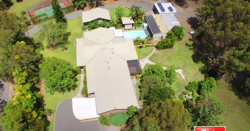 6430 Bucketts Way, TINONEE, NSW, AU 2430 PARADISE FOUND "Elizabeth Park" is a magnificent seven acre estate that's more like your very own private resort located just 10 minutes by car from Taree.