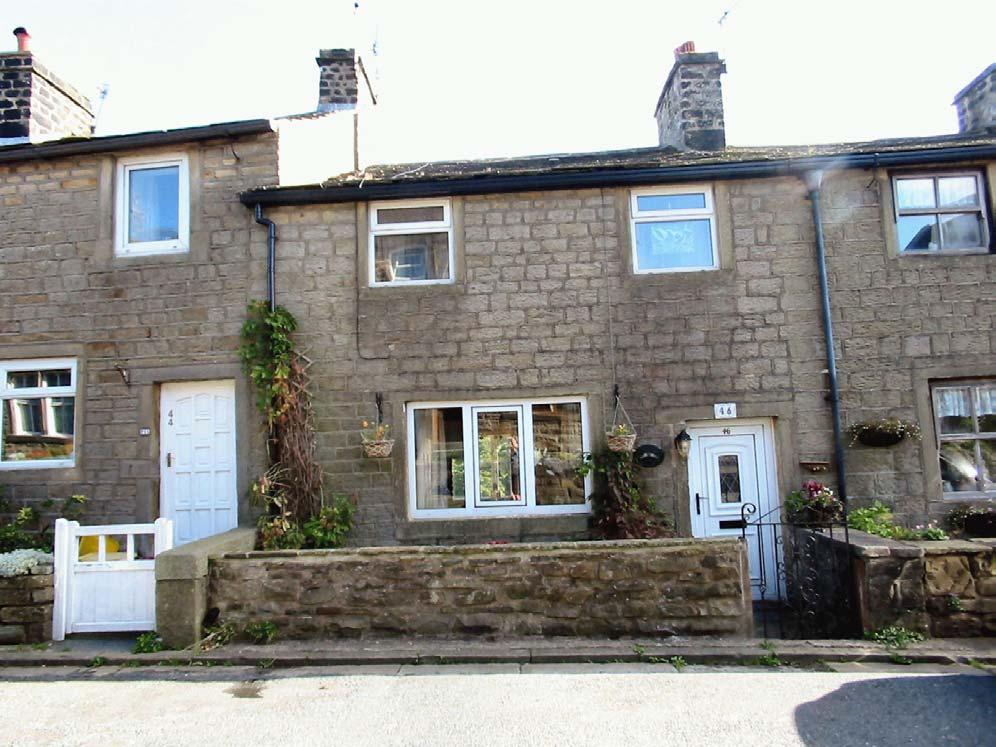 46 Lane House, Trawden. BB8 8SW Price: 149,950 Traditional character stone built garden fronted two bedroomed cottage.