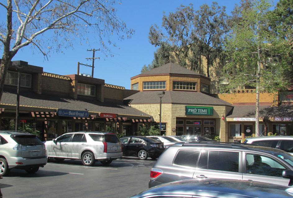 1802-1896 GARNET AVE SAN DIEGO, CA PROPERTY HIGHLIGHTS + + Premiere retail center located in the heart of the thriving coastal community of Pacific Beach, adjacent to Pacific Plaza Shopping Center,